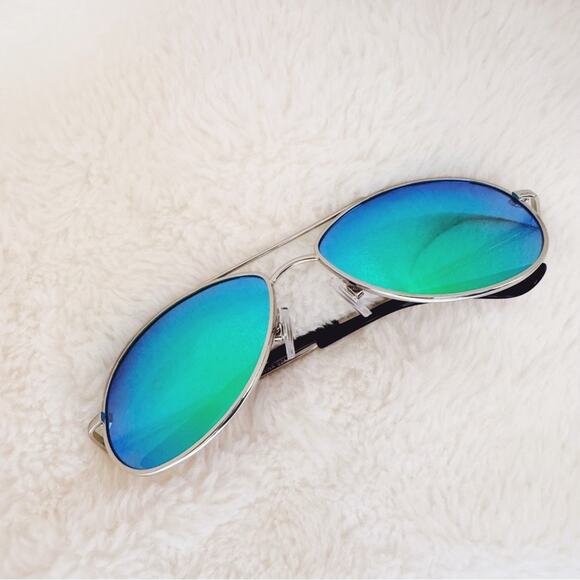 Jace Green Polarized Classic Aviator Sunglasses - Picture 6 of 10